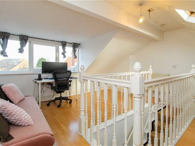 LOFT ROOM